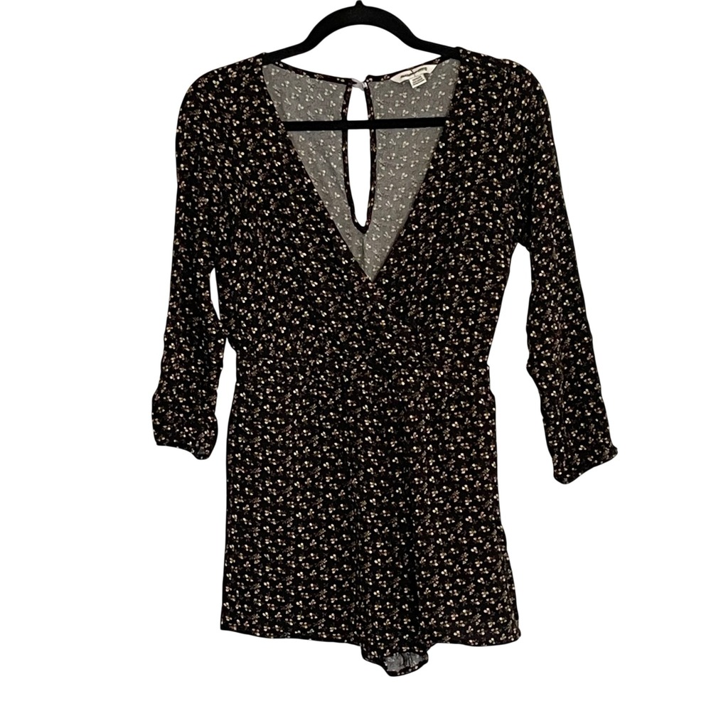 American Eagle Garden Floral‎ Romper Medium V-Neck Viscose Dark Fairy Whimsygoth